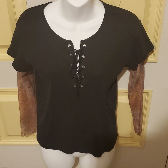 Shirts - Picture 6 of 9